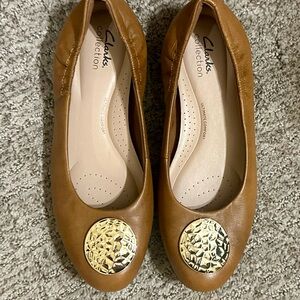 Clarks Loreleigh Ave Ornament-Trim Ballet Flats - Size 9